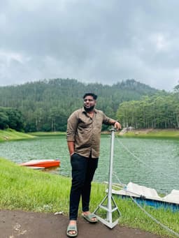 Naveen, Fund Raising Manager